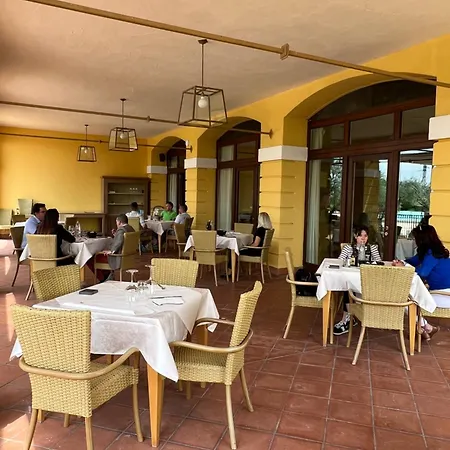 Garda Village 3* بسكييرا ديل غاردا