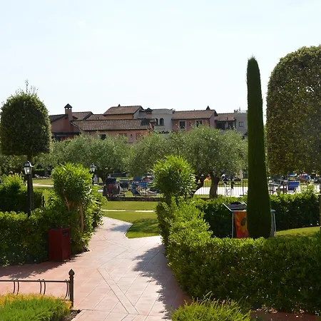 منتجع Garda Village