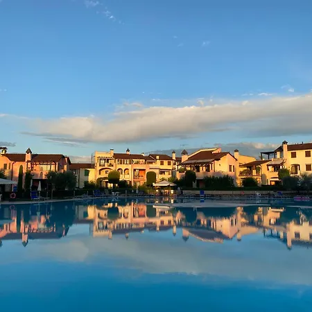 リゾート Garda Village