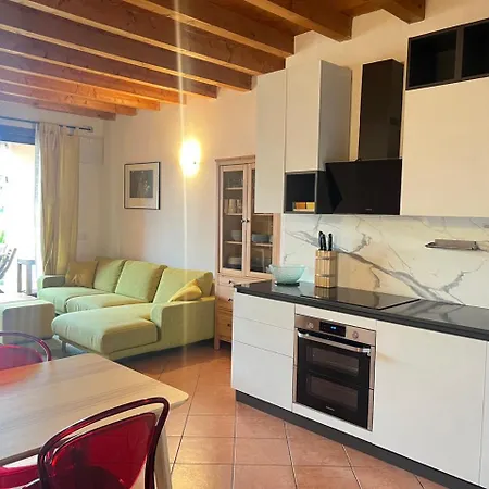 Garda Village 3* بسكييرا ديل غاردا