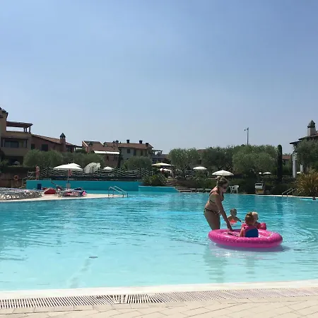 منتجع Garda Village بسكييرا ديل غاردا