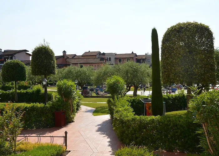 Resort Garda Village